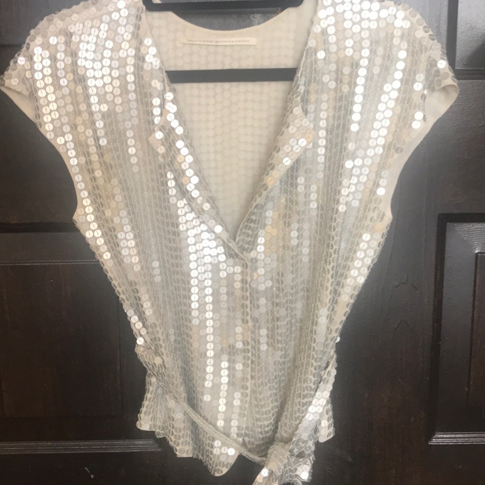 Sequence top